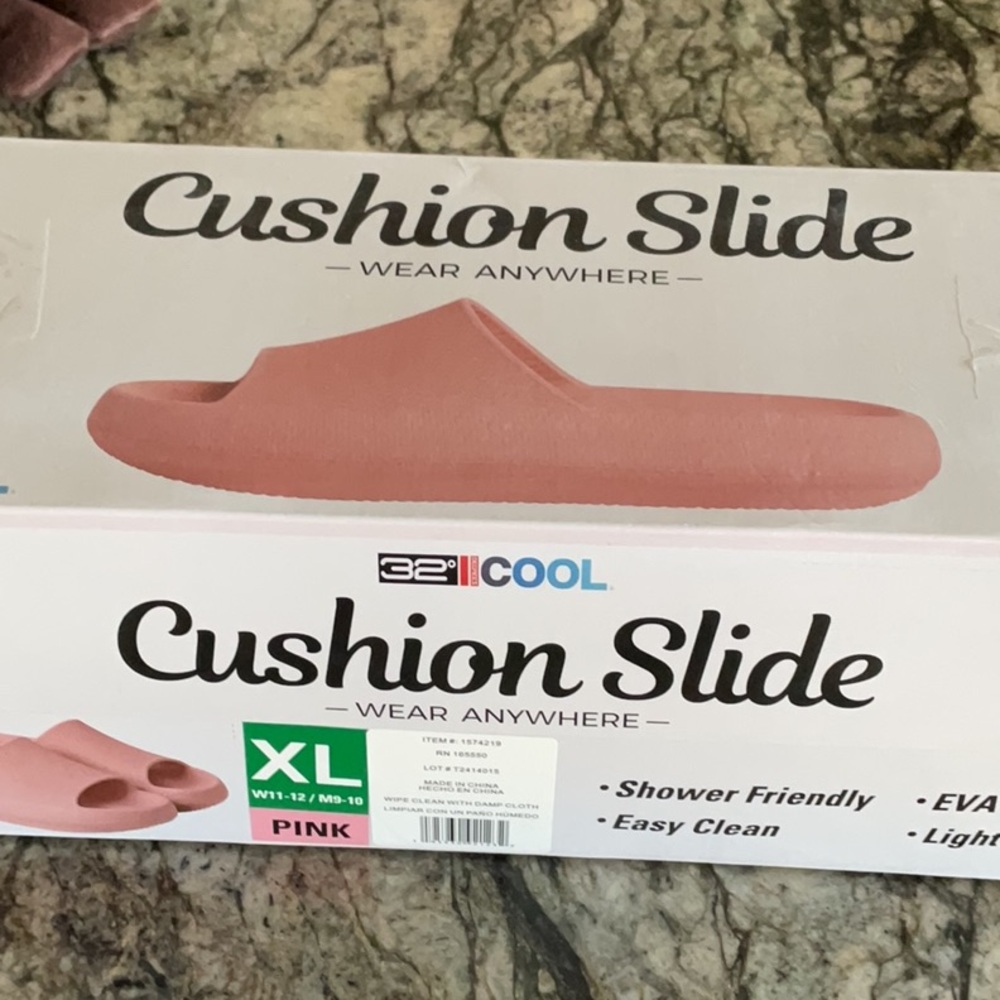 32 Degrees Pink Women's Mules - Picture 3 of 4